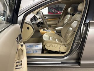 A6 III (C6) 3.2 V6 FSI 255ch Ambition Luxe quattro Tiptronic 2005 occasion 75010 Paris