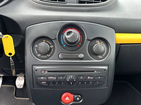 Clio 2.0 16v 203ch Renault Sport Cup 3p 2011 occasion 17430 Tonnay-Charente