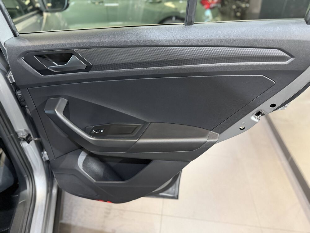 T-ROC VOLKSWAGEN 1.5 TSI EVO2 150 R-LINE DSG7 TVA R&Eacute;CUP&Eacute;RABL 2025 occasion 77240 Vert-Saint-Denis