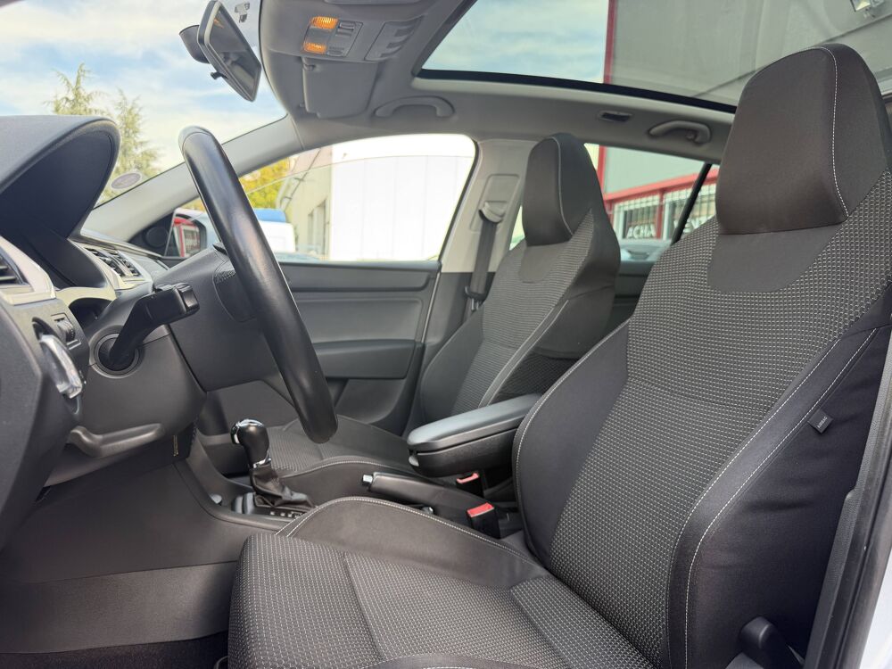 Rapid 1.4 TSI DSG7 122 CH 1ERE MAIN GREENTEC STYLE PLUS 2014 occasion 38130 &Eacute;chirolles