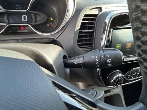 Captur I1.5dCi 90ch Stop&Start Intens 2015 occasion 69800 Saint-Priest