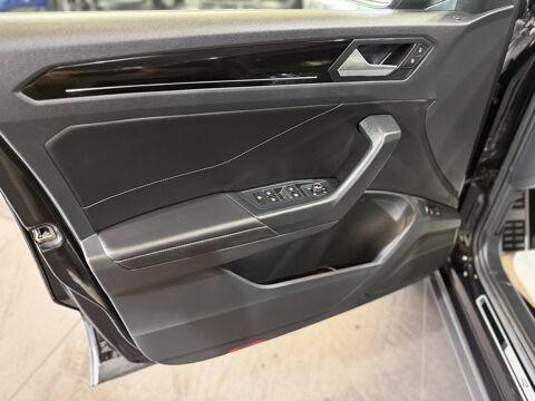 T-ROC R-LINE 1.5 150 CV BVA TVA R&Eacute;CUP&Eacute;RABLE IQLIGHT 2025 occasion 77240 Vert-Saint-Denis