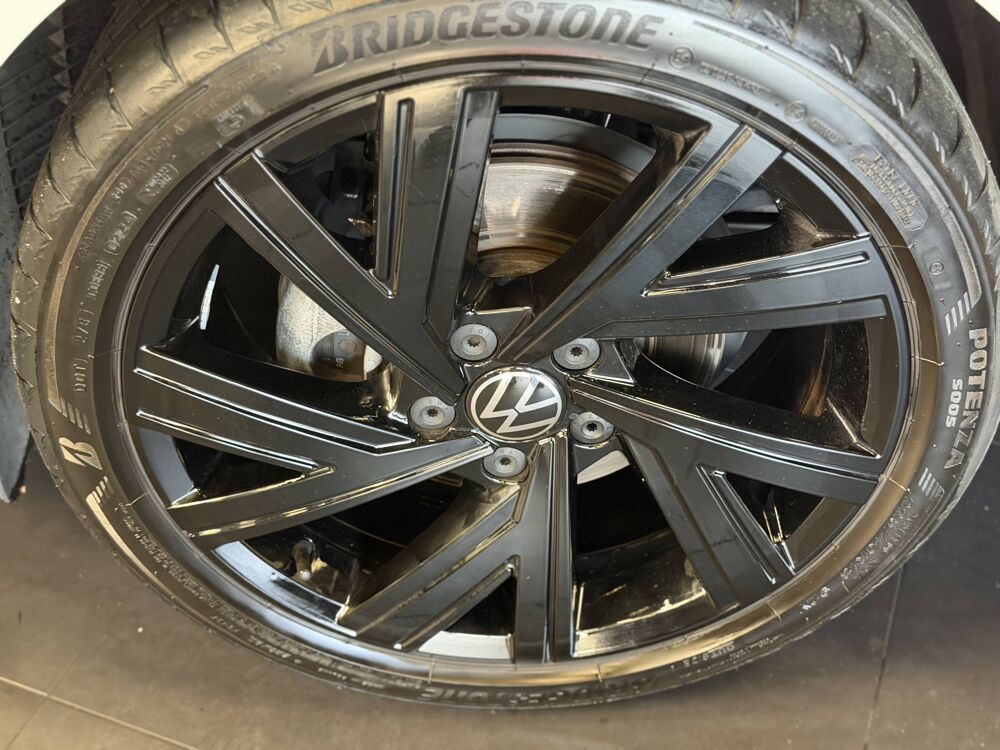 Golf GOLF R-LINE 1.5 ETSI 150CV DSG ATTELAGE HARMANKARDON 2024 occasion 77240 Vert-Saint-Denis