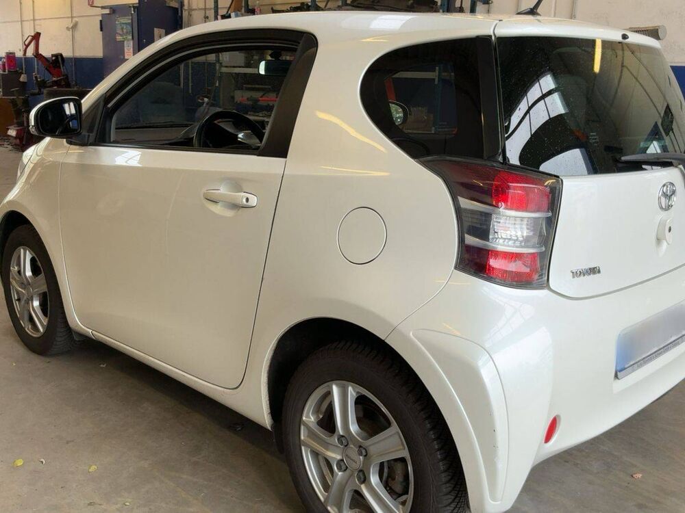 IQ 68 VVT-i iQ 2009 occasion 06250 Mougins