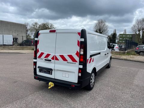 Trafic III 1.6 dCi 95 Stop & Start L2H1 CONFORT TVA RECUPERABLE 2018 occasion 21600 Longvic