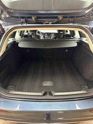 V60 B4 197ch Inscription Luxe Geartronic 8 2022 occasion 49124 Saint-Barth&eacute;lemy-d'Anjou