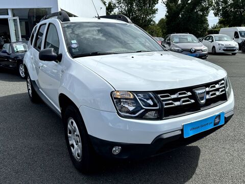Duster 1.2 TCe 125 Euro6 Laur&eacute;ate 4X2 2016 occasion 17430 Tonnay-Charente