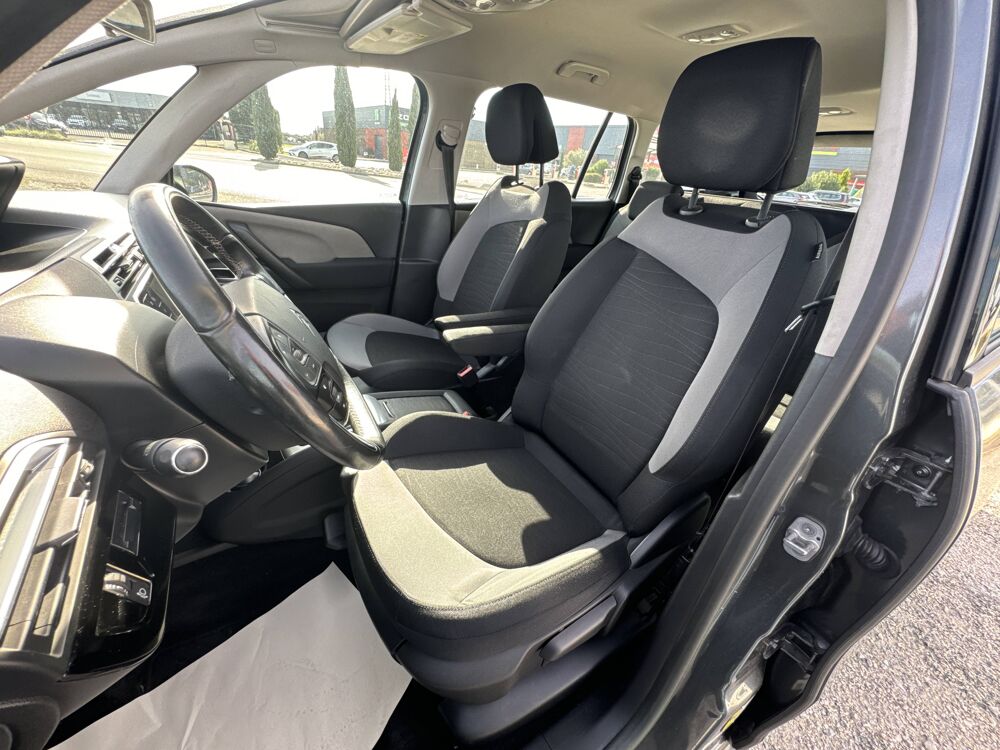 Grand C4 Picasso II 1.6 e-HDI 115 BV6 INTENSIVE 2014 occasion 84100 Orange