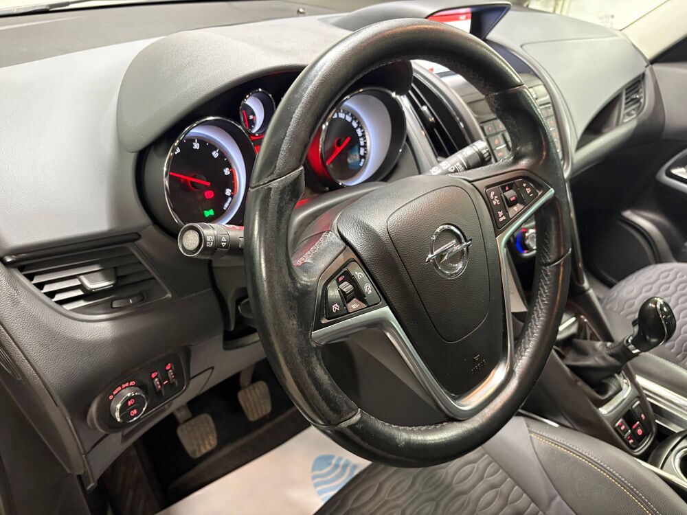 Zafira 1.6 CDTI 136ch ecoFLEX Cosmo Pack Start/Stop 7 places 2015 occasion 75010 Paris
