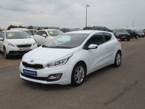 Ceed II 1.6 CRDi 110ch Style 2014 occasion 10410 Saint-Parres-aux-Tertres