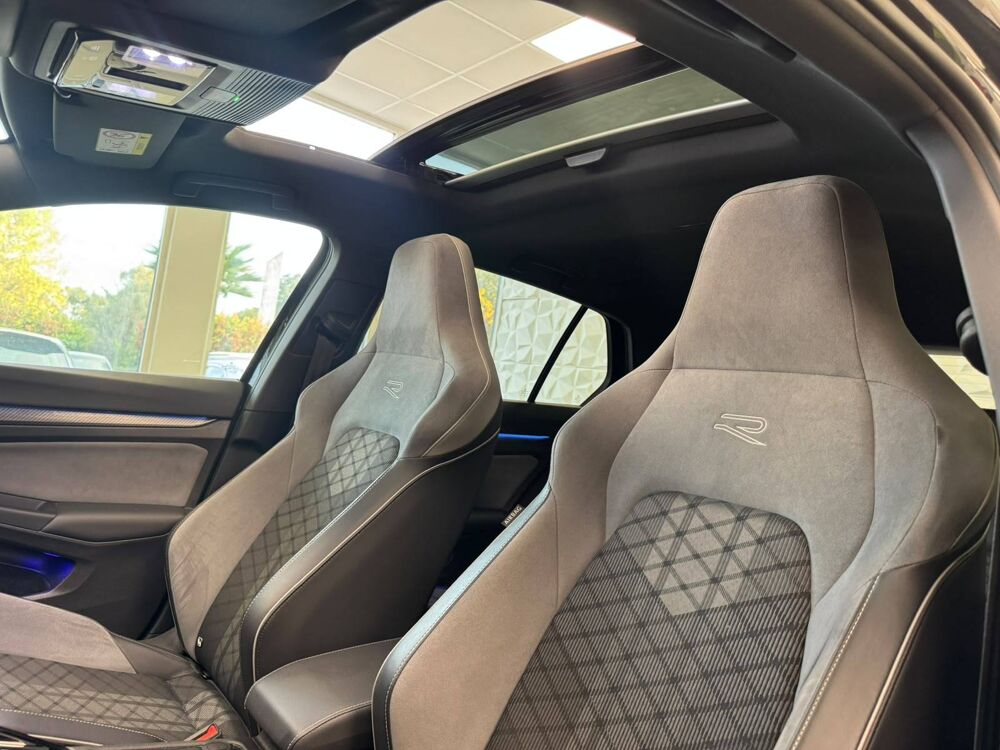 Golf 1.5 eTSI OPF 150ch R-Line DSG7 2023 occasion 06250 Mougins