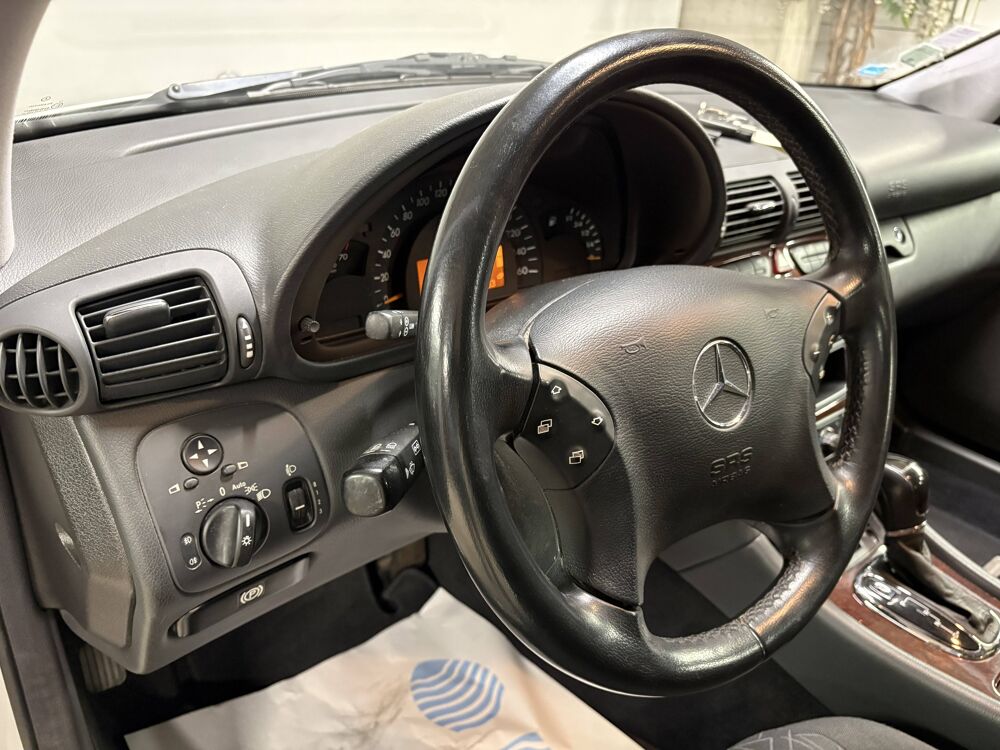 Classe C II (W203) 200K Elegance BA 2001 occasion 75010 Paris