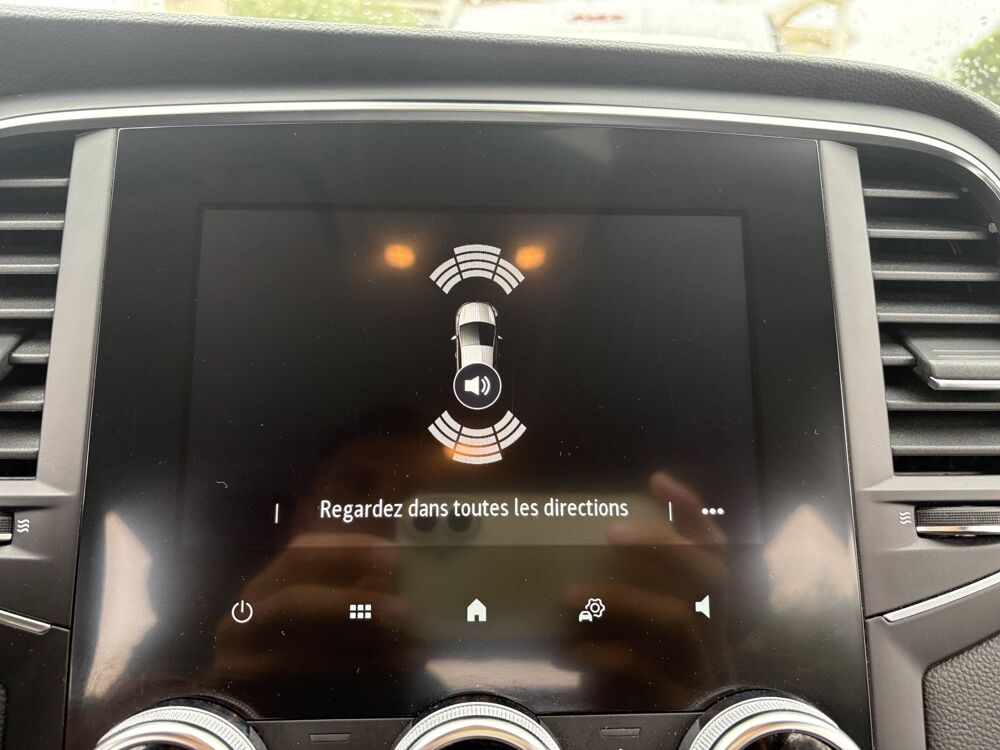 M&eacute;gane IV SOCIETE BLUE DCI 115 - 21N AIR NAV 2022 occasion 13220 Ch&acirc;teauneuf-les-Martigues
