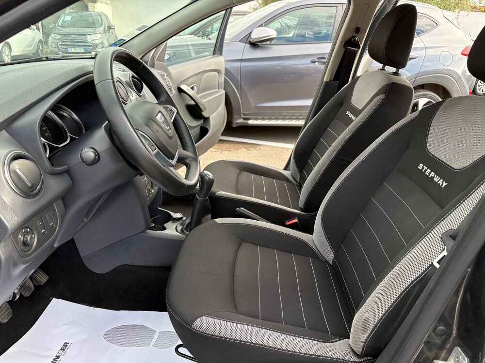 Sandero II (B52) 1.5 dCi 90ch Stepway 2017 occasion 13220 Ch&acirc;teauneuf-les-Martigues