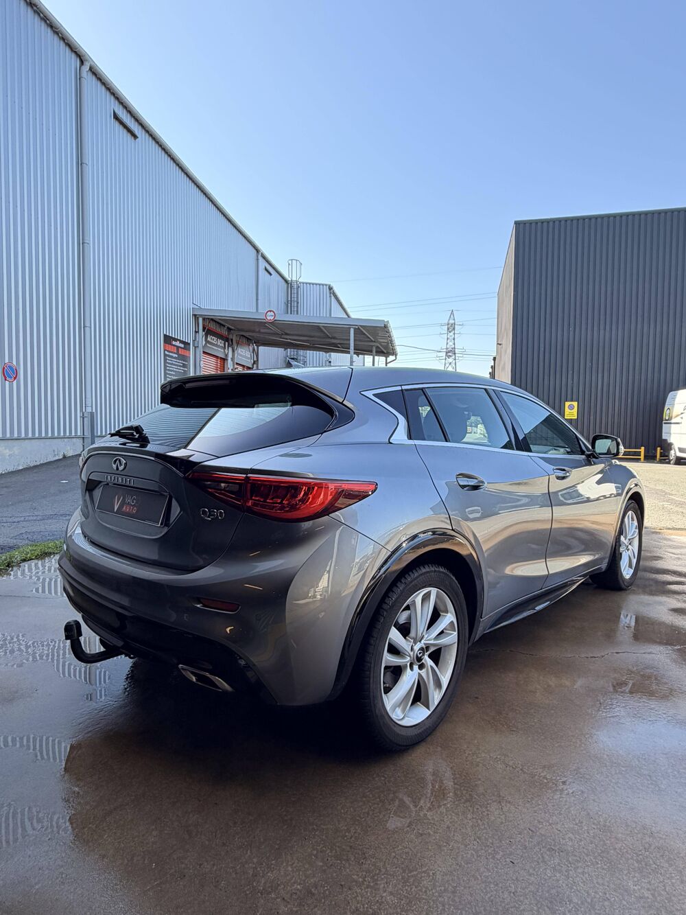 Q30 1.5d 109ch Premium 2017 occasion 49124 Saint-Barth&eacute;lemy-d'Anjou