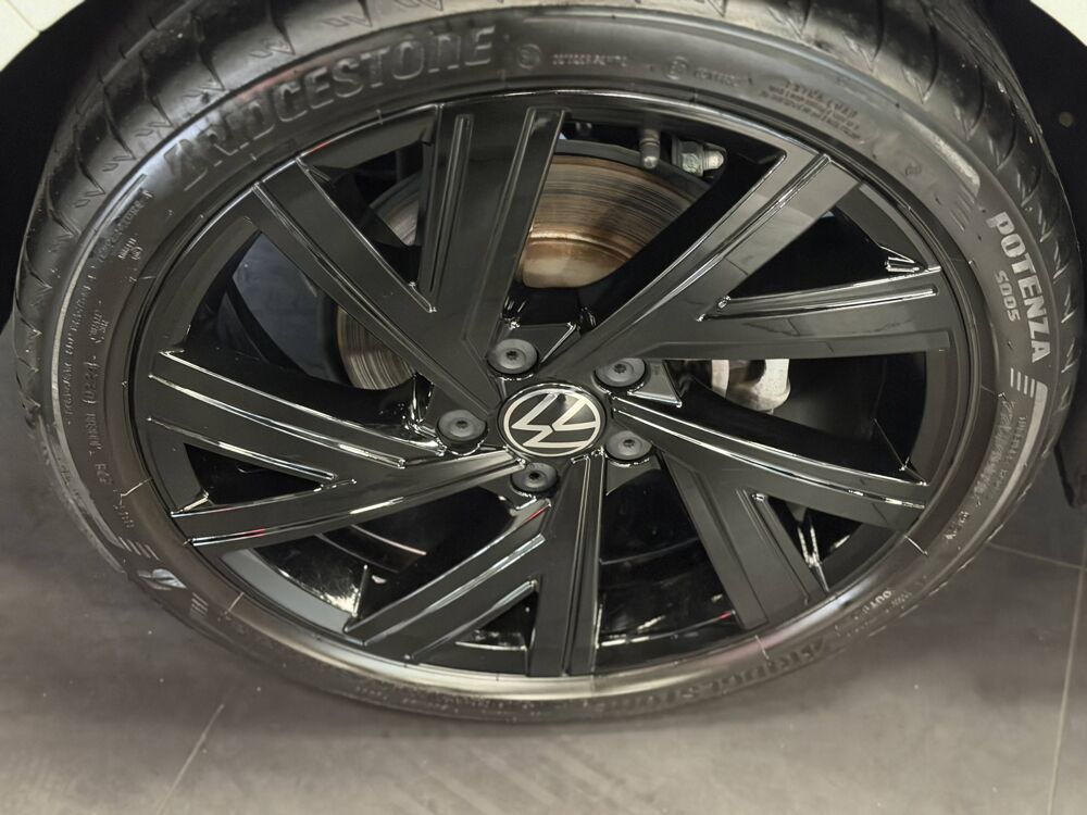 Golf GOLF R-LINE 1.5 ETSI 150CV DSG ATTELAGE HARMANKARDON 2024 occasion 77240 Vert-Saint-Denis