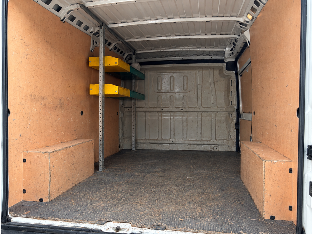Boxer 2.0 BlueHDi 330 L2H2 Premium Pack 2018 occasion 49124 Saint-Barth&eacute;lemy-d'Anjou