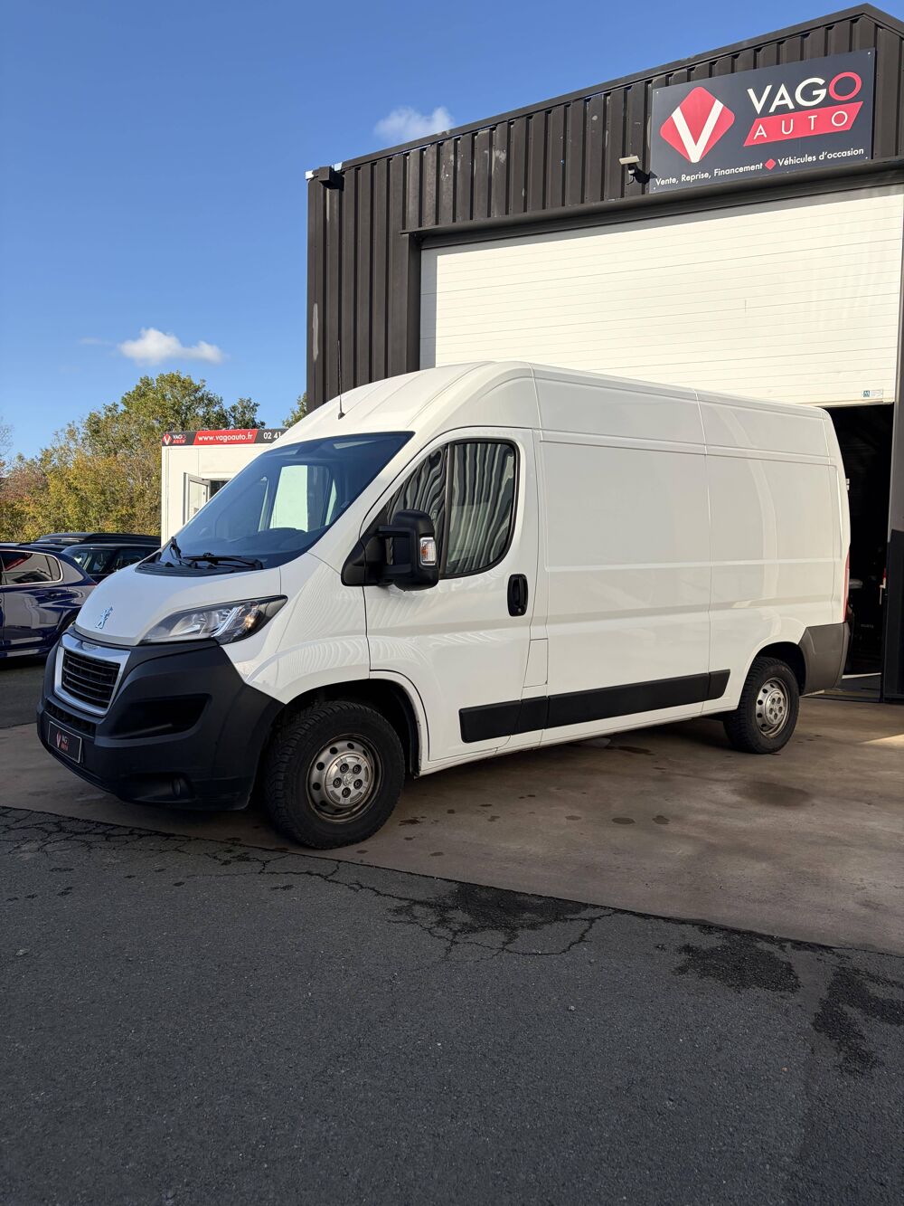 Boxer 2.0 BlueHDi 330 L2H2 Premium Pack 2018 occasion 49124 Saint-Barth&eacute;lemy-d'Anjou