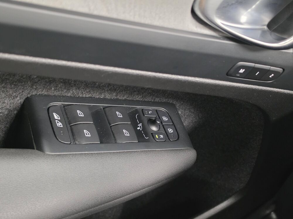 XC40 B3 163ch Lounge Edition DCT 7 2025 occasion 57980 Diebling