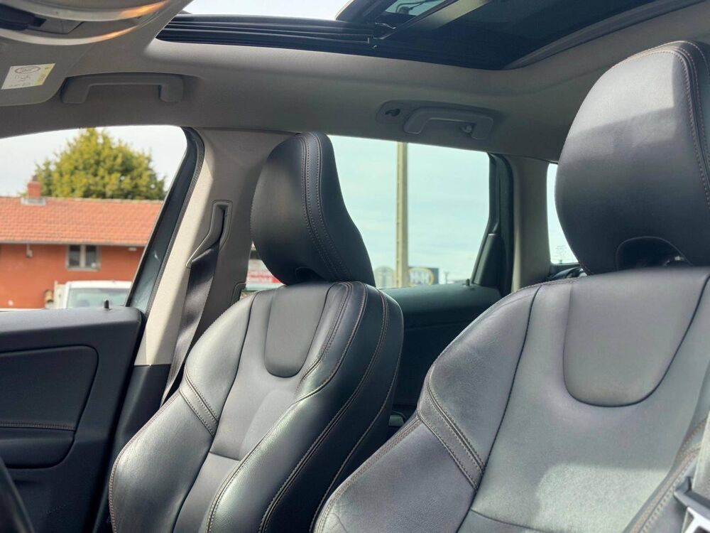 XC60 D4 190ch Summum Geartronic 2017 occasion 69800 Saint-Priest