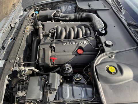 XJ II 4.0 V8 Pack Classique BA 1998 occasion 17430 Tonnay-Charente