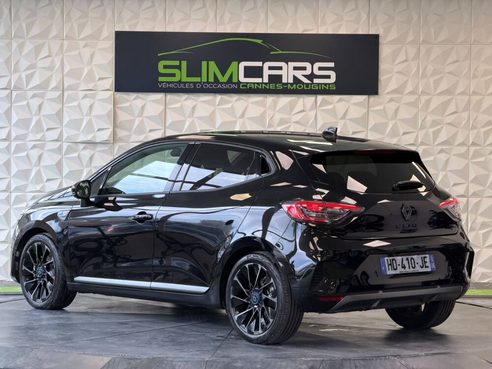Clio 1.6 E-Tech 145ch full hybrid esprit Alpine 2025 occasion 06250 Mougins