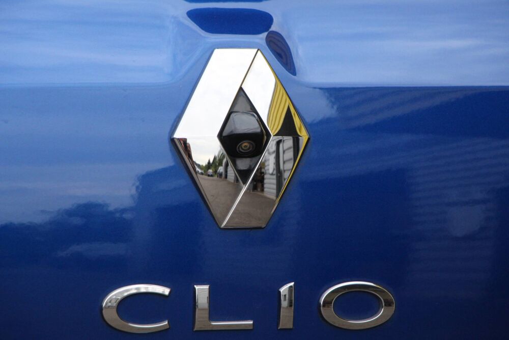Clio CLIO IV 0.9 TCe 90 CH INTENS/SEMI CUIR/CAMERA 2017 occasion 68190 Ensisheim