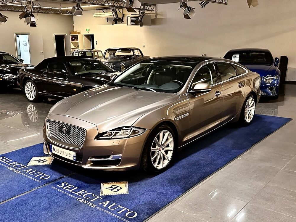 XJ II 3.0D V6 300ch Luxe 2018 occasion 60530 Le Mesnil-en-Thelle