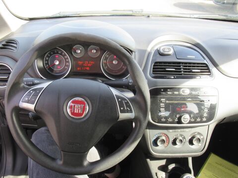 Punto 1.3 Multijet 75 Dynamic 2010 occasion 10410 Saint-Parres-aux-Tertres