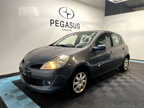 Renault clio III 1.6 16v Privilege BA 5p