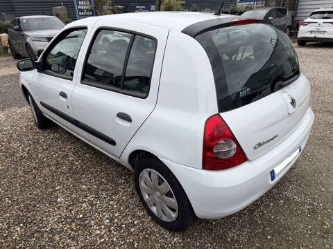 Clio II 1.2 16v Campus Authentique 5p 2007 occasion 69800 Saint-Priest