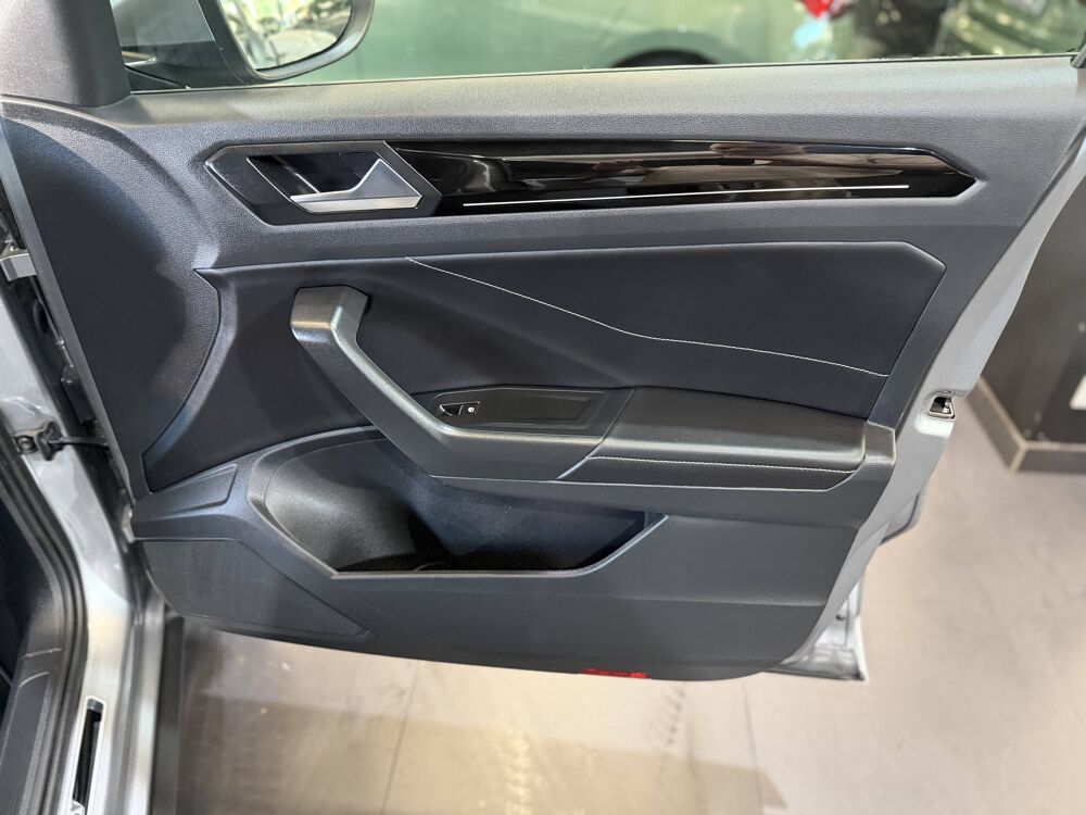 T-ROC VOLKSWAGEN 1.5 TSI EVO2 150 R-LINE DSG7 TVA R&Eacute;CUP&Eacute;RABL 2025 occasion 77240 Vert-Saint-Denis