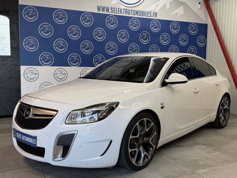Insignia OPC 2.8 i V6 4x4 325 CH 2010 occasion 38130 &Eacute;chirolles