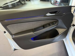 Golf GOLF R-LINE 1.5 ETSI 150CV DSG ATTELAGE HARMANKARDON 2024 occasion 77240 Vert-Saint-Denis