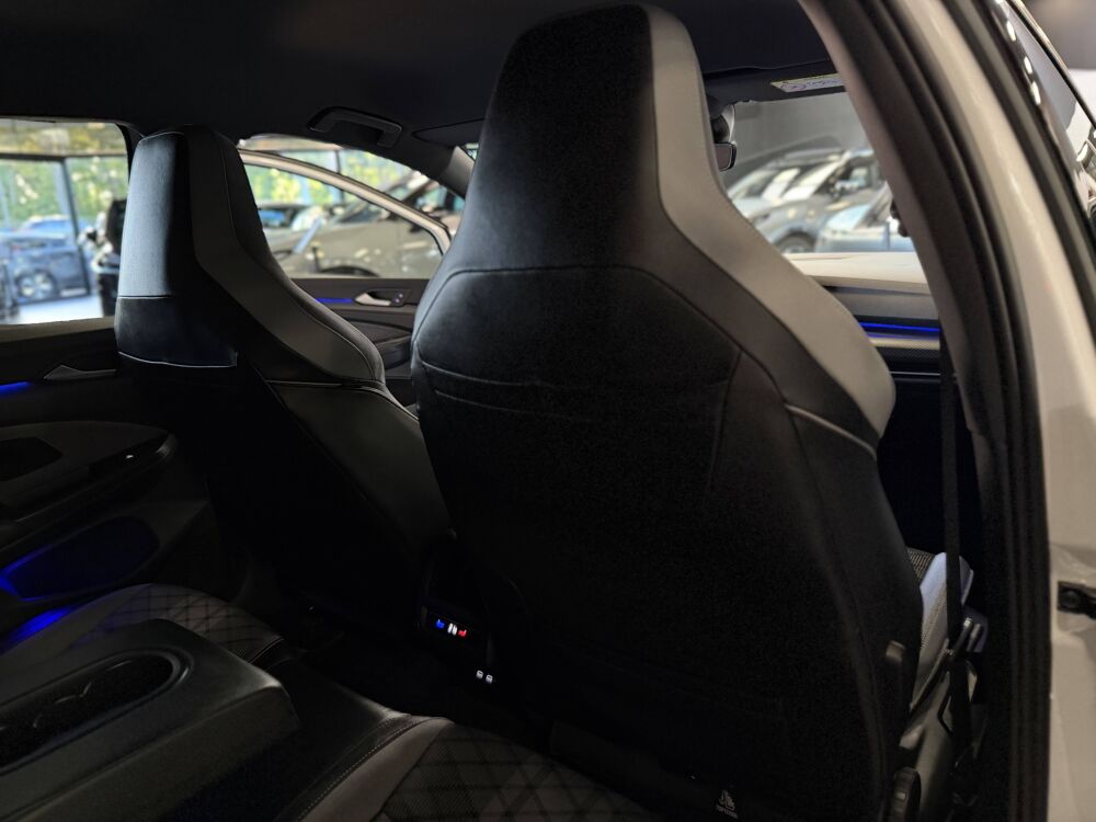 Golf GOLF R-LINE 1.5 ETSI 150CV DSG ATTELAGE HARMANKARDON 2024 occasion 77240 Vert-Saint-Denis