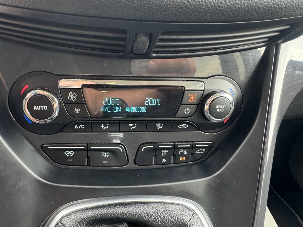 Kuga Ph2. 2.0 TDCI 140 BV6 TITANIUM 2013 occasion 84100 Orange