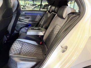 Golf GOLF R-LINE 1.5 ETSI 150CV DSG ATTELAGE HARMANKARDON 2024 occasion 77240 Vert-Saint-Denis