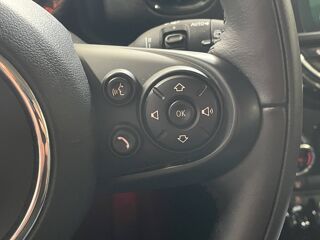 Cooper COUNTRYMAN COOPER SE 136+88 CH BUSINESS DESIGN ALL4 BVA 2020 occasion 92500 Rueil-Malmaison