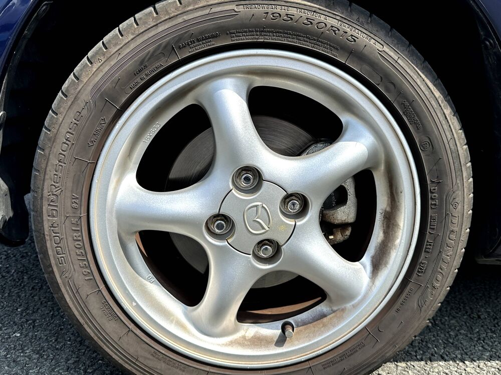MX-5 1.6 Elegance 2004 occasion 17430 Tonnay-Charente