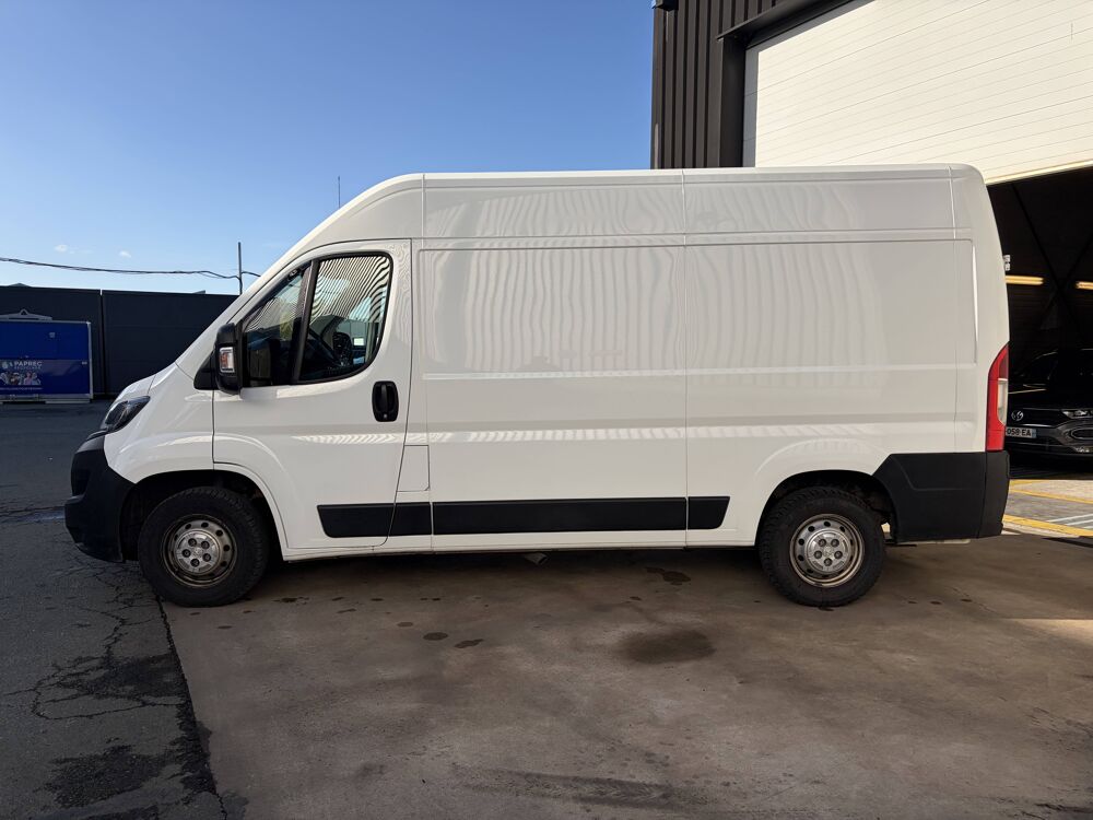 Boxer 2.0 BlueHDi 330 L2H2 Premium Pack 2018 occasion 49124 Saint-Barth&eacute;lemy-d'Anjou
