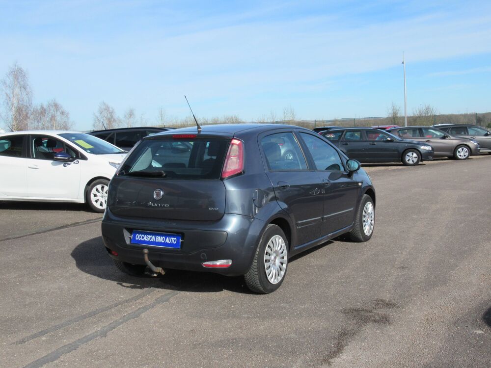 Punto 1.3 Multijet 75 Dynamic 2010 occasion 10410 Saint-Parres-aux-Tertres