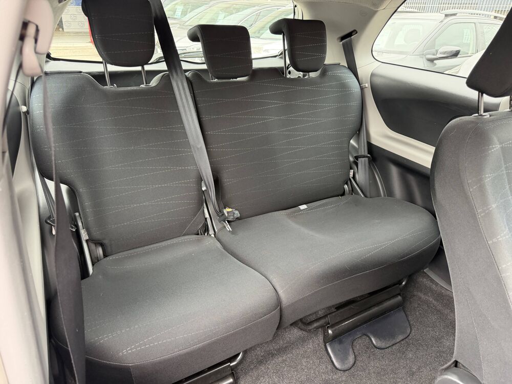 Yaris II 90 D-4D Luna Pack 3p 2008 occasion 38130 &Eacute;chirolles