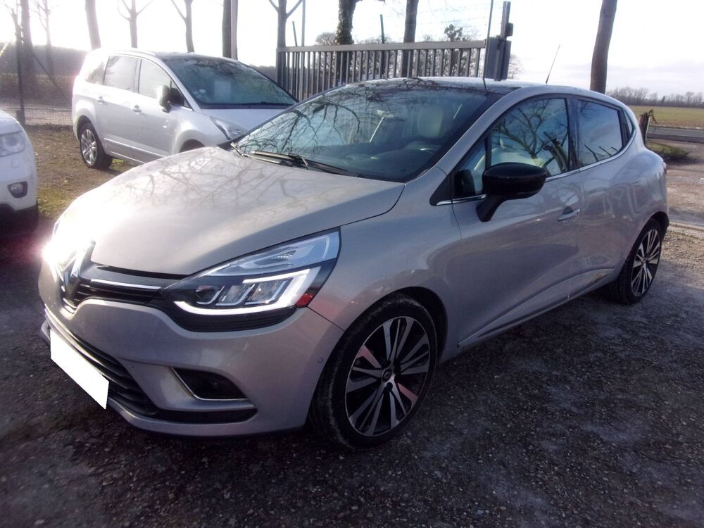 Clio IV 1.2 TCe 120ch Initiale Paris EDC 2016 occasion 77190 Villiers-en-Bière