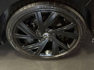Golf GOLF R-LINE 1.5 ETSI 150CV DSG ATTELAGE HARMANKARDON 2024 occasion 77240 Vert-Saint-Denis