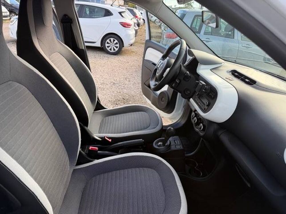 Twingo III (C07) 0.9 TCe 90ch Intens EDC 2017 occasion 69800 Saint-Priest