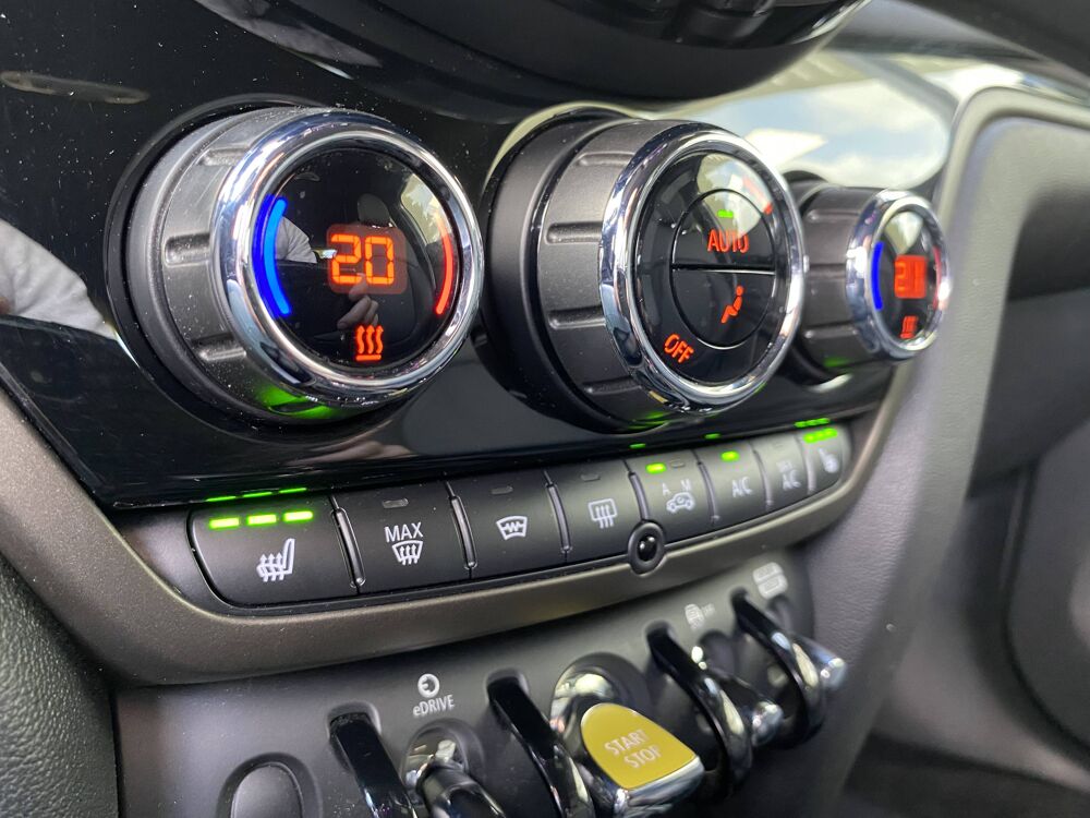 Countryman II (F60) Cooper SE 125ch + 95ch Edition Premium ALL4 BVA6 2022 occasion 78200 Buchelay