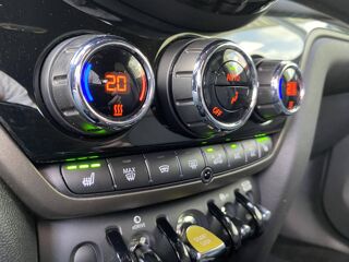 Countryman II (F60) Cooper SE 125ch + 95ch Edition Premium ALL4 BVA6 2022 occasion 78200 Buchelay
