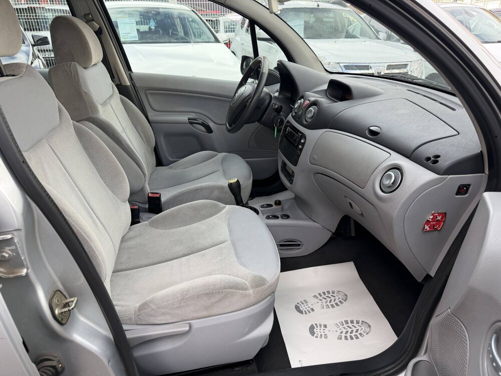 C3 1.4 i 75 CH EXCLUSIVE 2003 occasion 38130 &Eacute;chirolles
