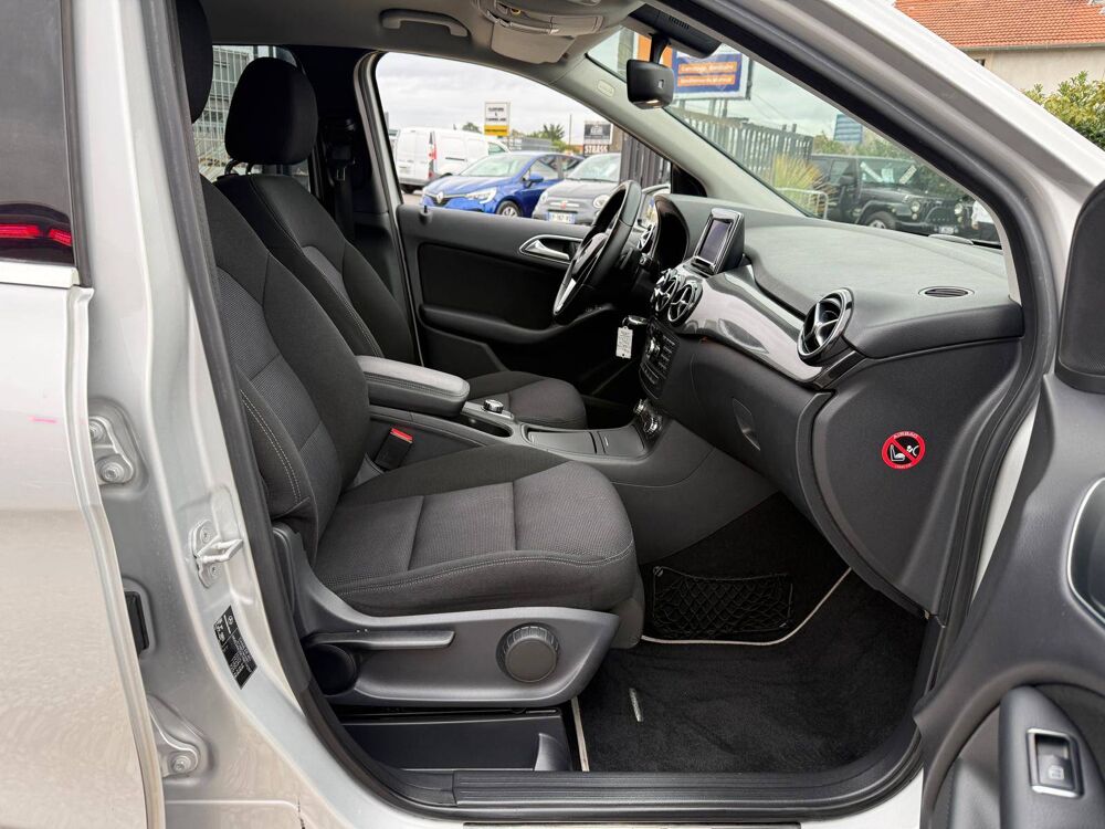 Classe B II (W246) 180 CDI 1.8 Design 7G-DCT 2012 occasion 69800 Saint-Priest