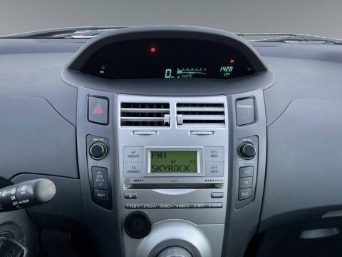 Yaris II 90 D-4D Luna Pack 3p 2008 occasion 21600 Longvic